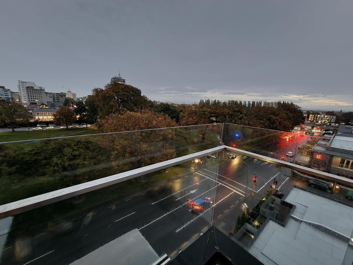 Latimer Loft - Christchurch Holiday Homes エクステリア 写真