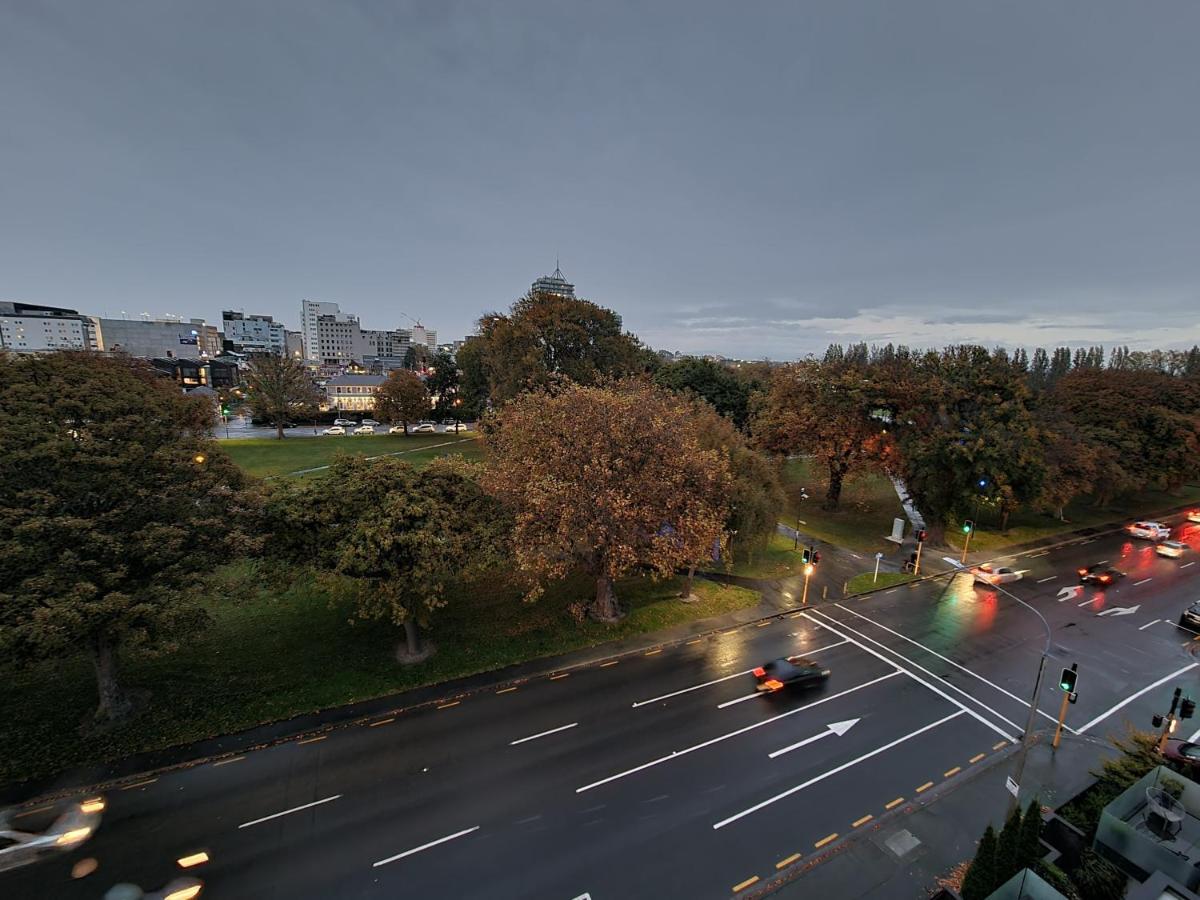 Latimer Loft - Christchurch Holiday Homes エクステリア 写真