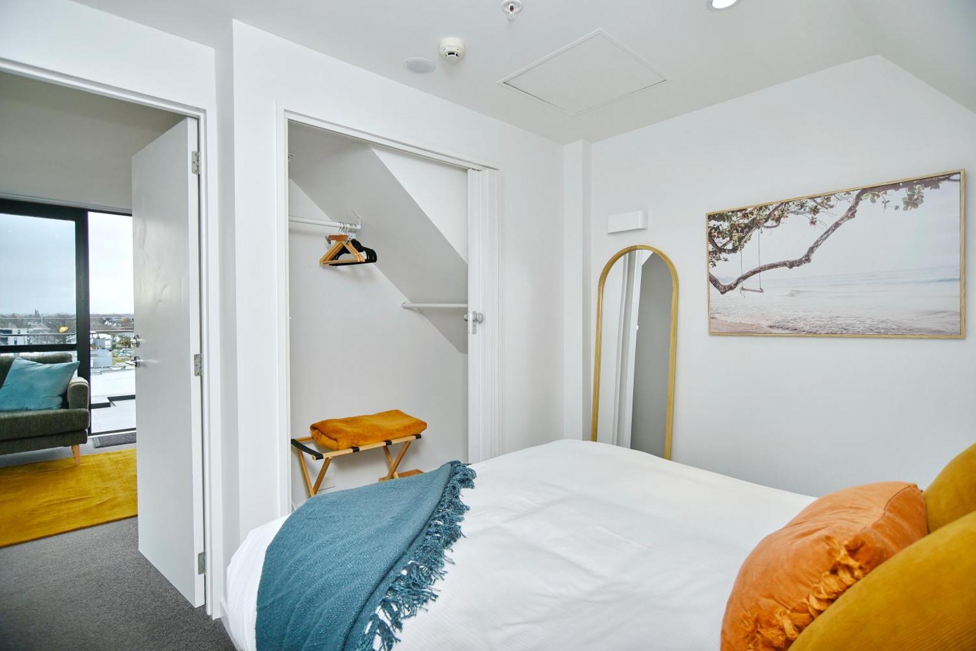 Latimer Loft - Christchurch Holiday Homes エクステリア 写真