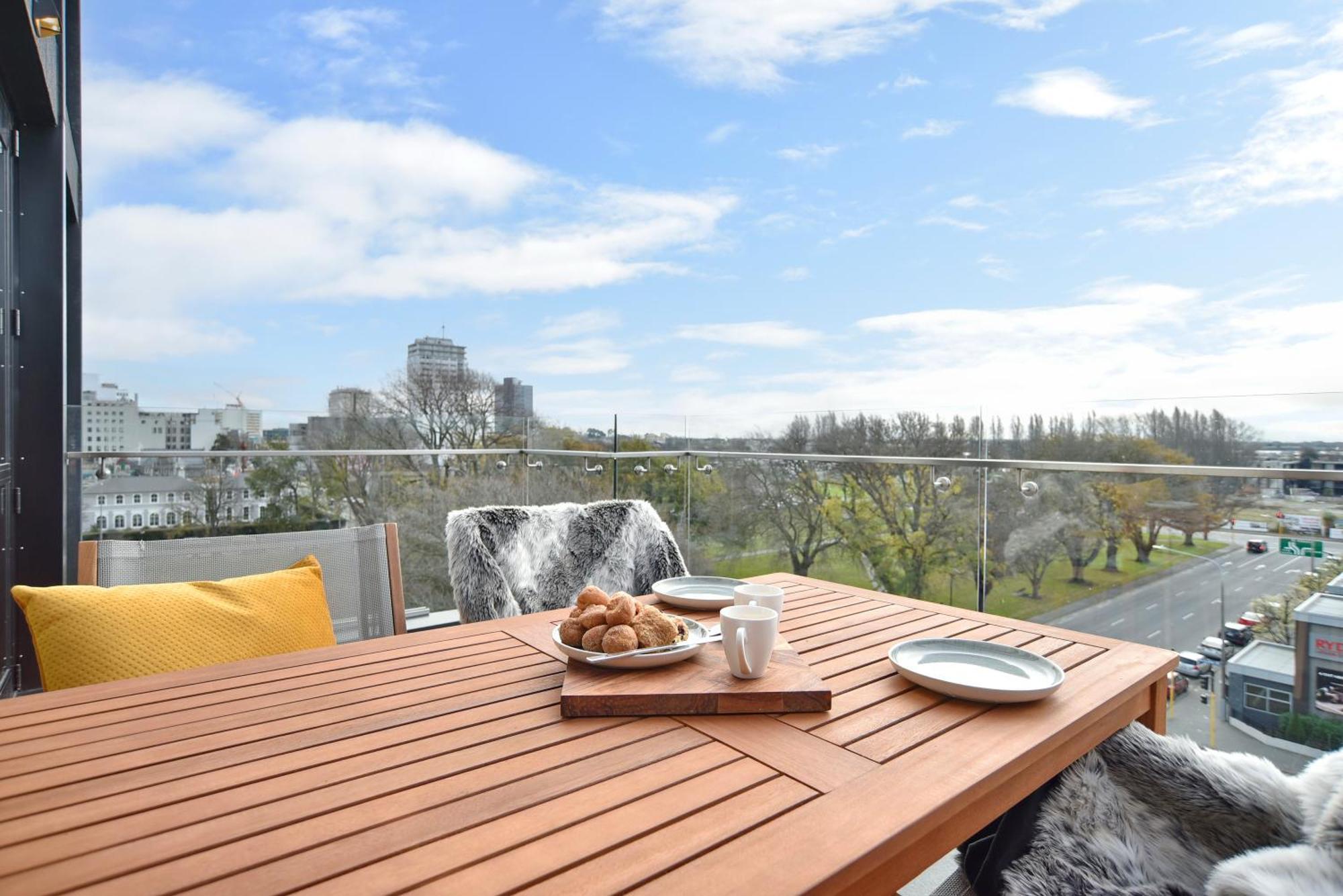 Latimer Loft - Christchurch Holiday Homes エクステリア 写真